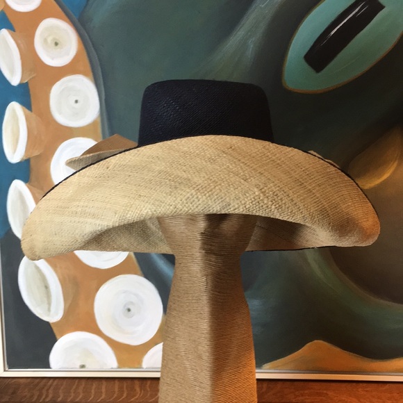 Raffia Wide Brim Hat - Picture 6 of 8